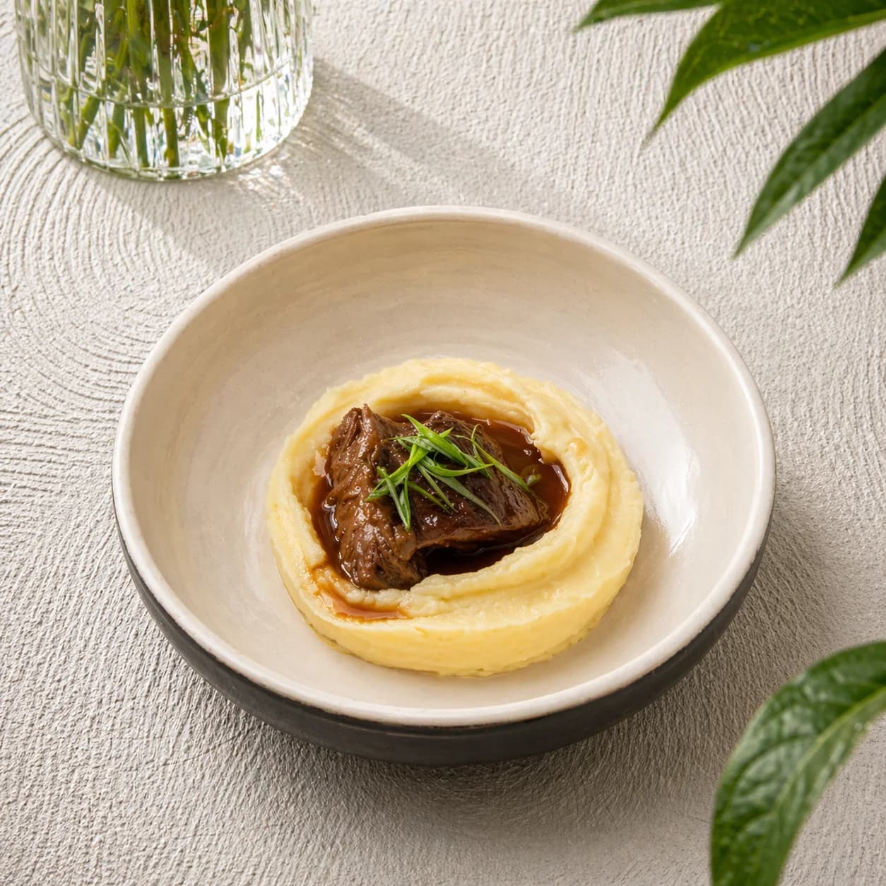 Щечки с картофельным пюре